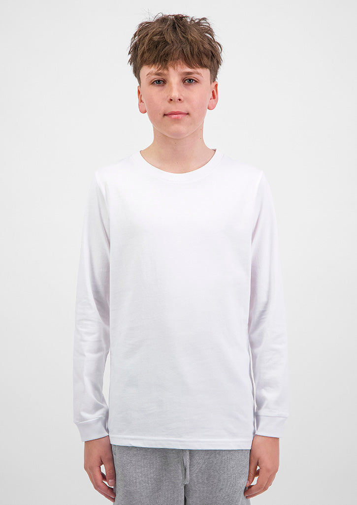 X1002Y White lifestyle